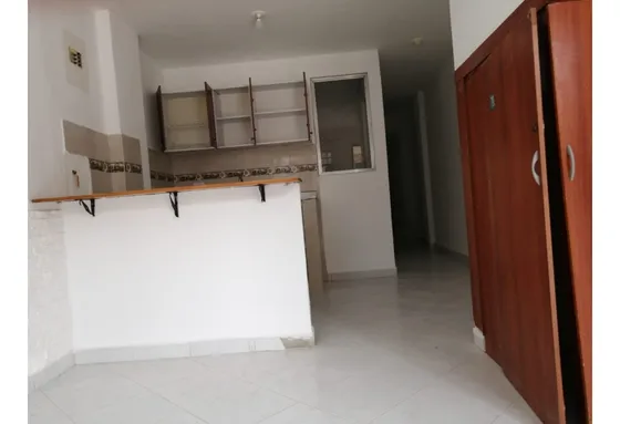 Vendo  Apartamento En Florencia-medellín-parte Baja-piso 1-iluminado