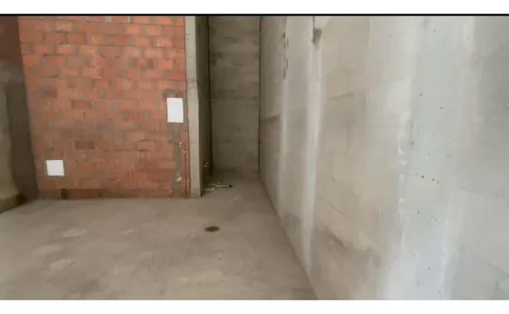 Se Vende Local En Sabaneta - Sector Alcazares 