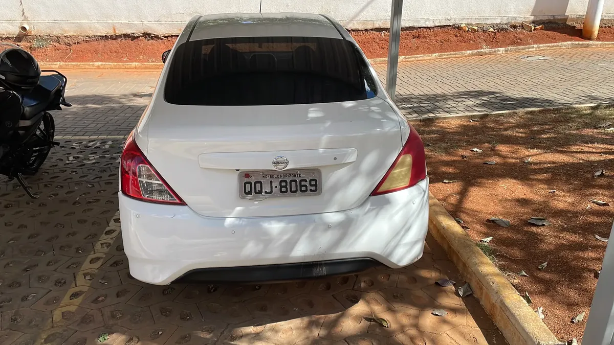 Nissan Versa 2019 1.6 16v Sl Aut. 4p — foto 3