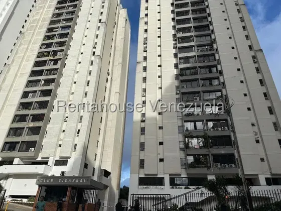 Apartamento Ph En Venta, Oportunidad, Urb. El Cigarral
