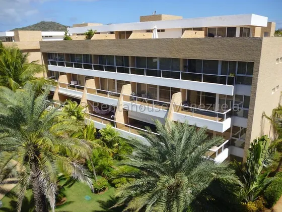 Penthouse Apartamento Duplex En El Exclusivo Condominio Loma Real, Urbanizacion Playa El Angel