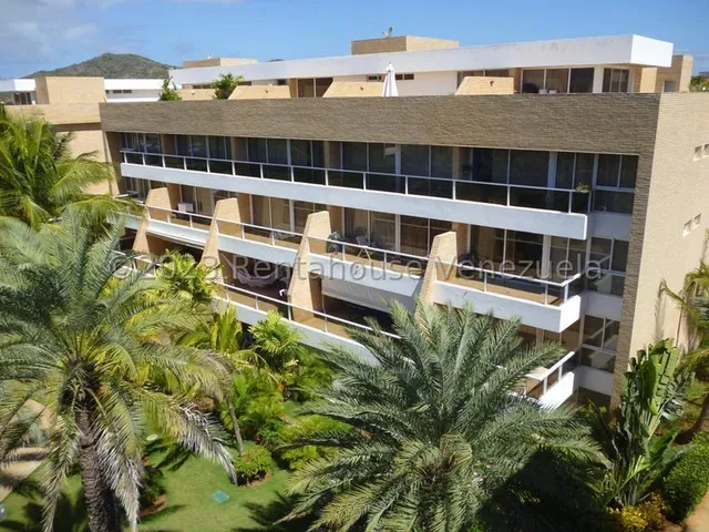 Penthouse Apartamento Duplex En El Exclusivo Condominio Loma Real, Urbanizacion Playa El Angel