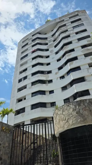 Apartamento Cómodo En Venta En El Bosque, Oportunidad - Atmlf