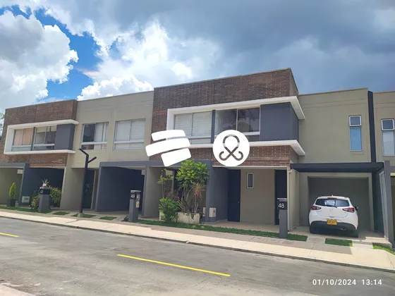 En Venta Casa En La Ceja En Parcelación, 3 Habitaciones
