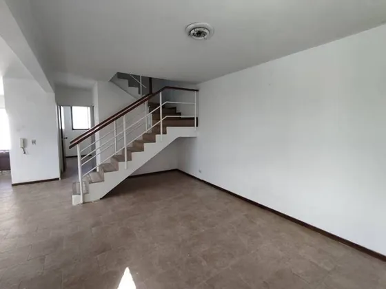 Casa De 125 Mts En Colinas De Carrizal (sector Pan De Azucar)