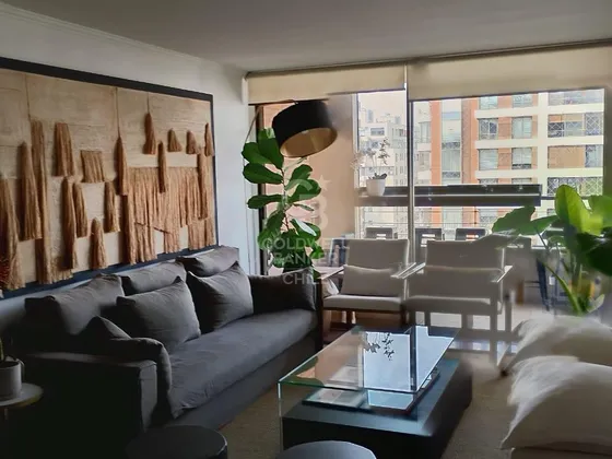 Amplio Departamento En Las Condes.
