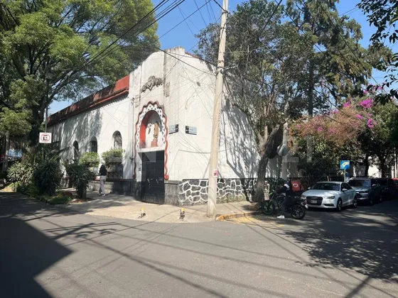 Venta De Predio Con Casa De Epoca