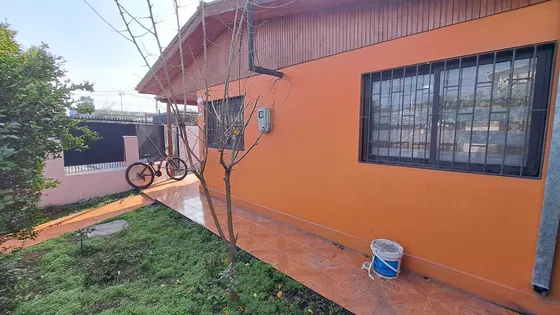 Casa 3d Y 2 Est., Barrio Familiar  (100923)