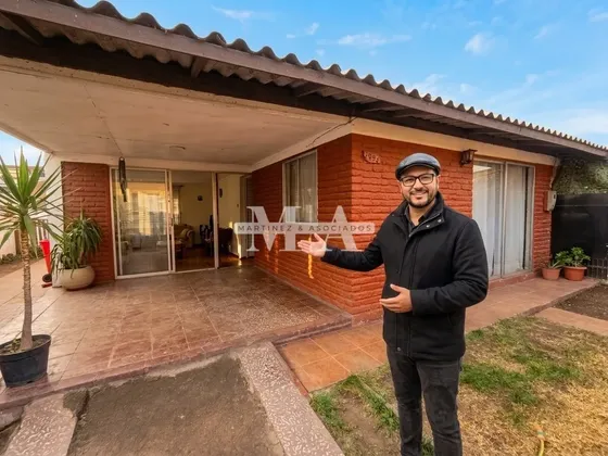 ¡venta En Huechuraba! Casa 4d | 1b | 8 Ambientes | Amplio T