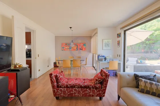 Vende Excelente Casa  En Basilea/ Peumo,  5 Dorm.