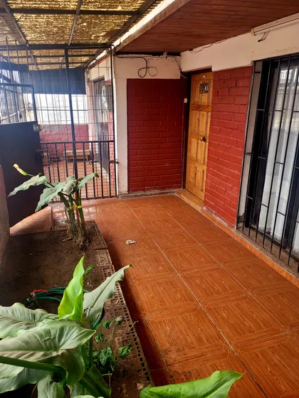 Se Vende Casa Con Local Comercial La Serena