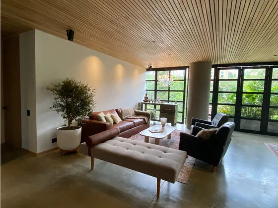 Apartamento Lujoso En Arriendo Amoblado