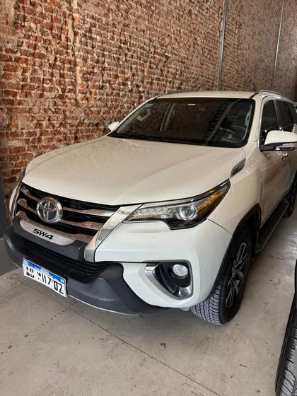 Toyota Hilux Sw4 2.8 Srx 177cv 4x4 7as At