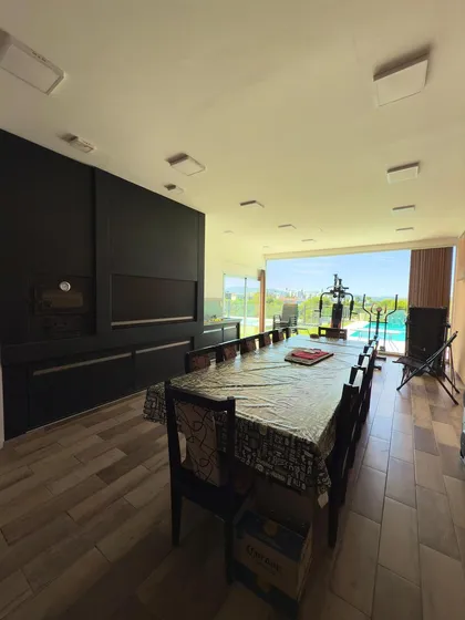 Casa En La Estanzuela Con Vistas! 3 Dormitorios