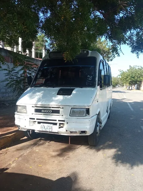 20 Puestos, A Gasolina, Tren Delantero Nuevo, Radiador Nuevo