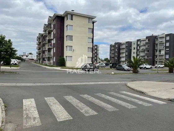 Departamento En Venta De 3 Dorm. En Curicó