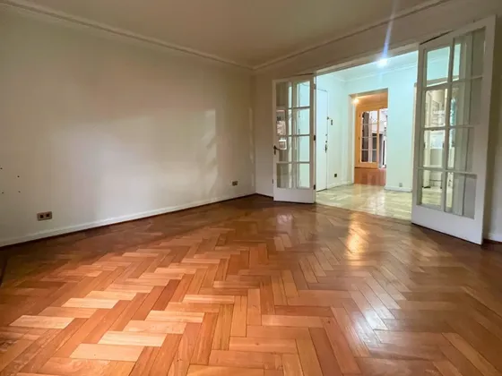 Exclusivo Departamento Emblematico En El Golf