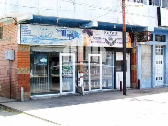 Local Comercial En La Av. Principal De Antiguo Aeropuerto. Pll-295