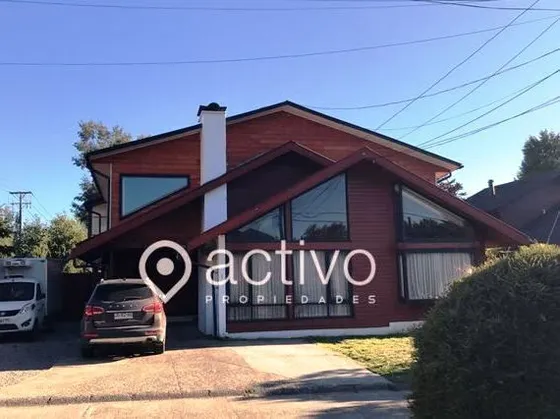 Amplia Casa En Condominio Privado En Collico