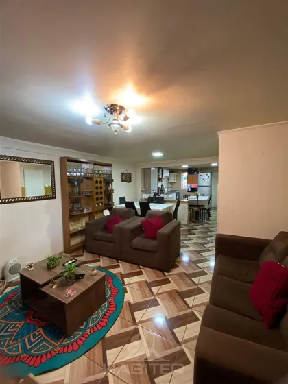 Casa En Venta De 3 Dorm. En Curicó