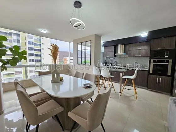 Precioso Apartamento Moderno Totalmente Amoblado Urb Los Caobos, Edif Con Planta Eléctrica 100 Y Pozo 25-19740 Hc