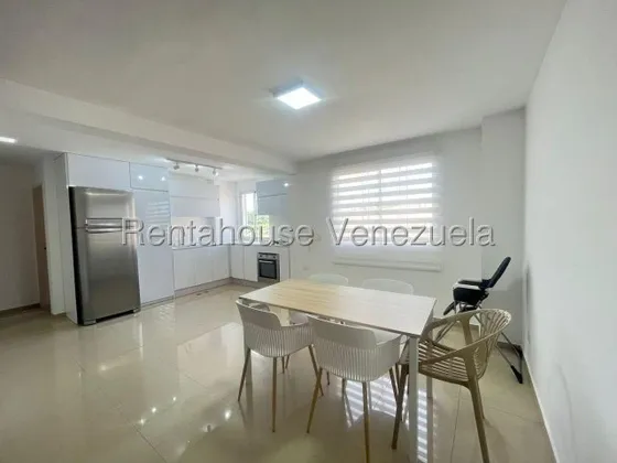 Desireé De Sousa Vende Hermoso Apartamento Amoblado Ciudad Roca Barquisimeto, Planta Eléctrica, Piscina #25-24120