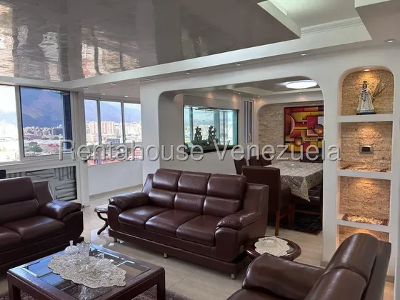 25-17835 Amplio Apartamento En Venta En Caurimare