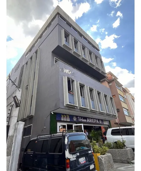 Alquilo Oficina 300m2 La Urbina 5394