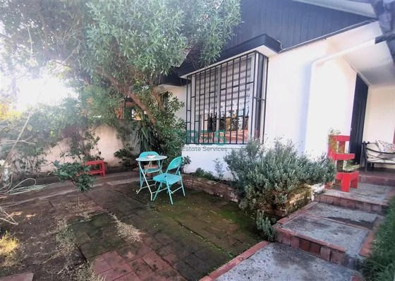 5 Dormitorios, 4 Baños, Piscina.