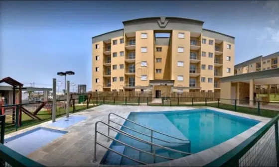 Apartamento Aconchegante Com 2 Dormitórios, Ar-condicionado, Banheiro Social Com Box, Sala Com 2 Ambientes E Sacada/varanda, Cozinha Tipo Americana, Área De Serviço, Piso Frio, 1 Vaga De Garagem.
