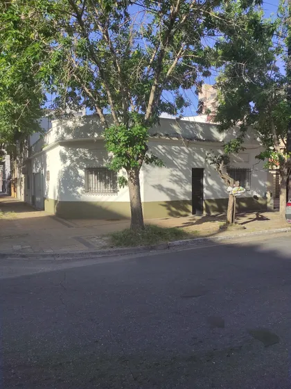 Casa De 3 Ambientes Sobre Lote Propio 
