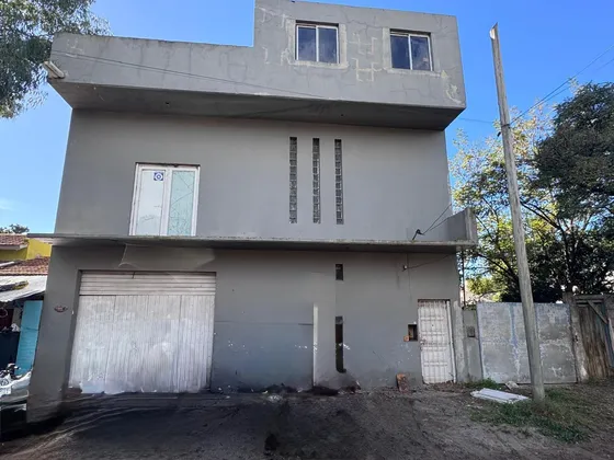 Venta Y Alquiler Galpon En Dos Plantas Y Departamento