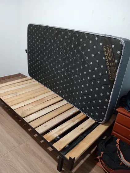 Vendo Colchón Base De Cama Y Tablas