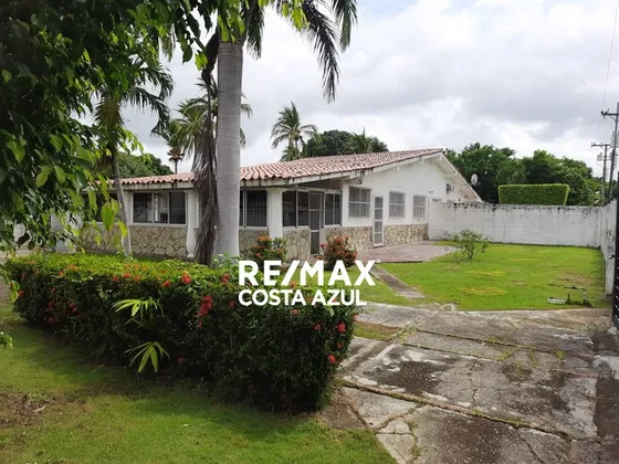En Venta Casa Campestre Con Una Construcción De 323 Metros Cuadrados En Las Granjas El Tuque En Tucacas