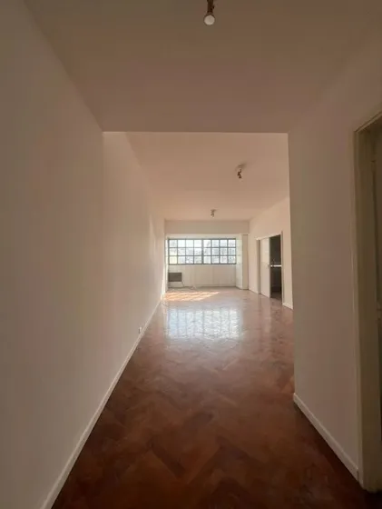 Av Santa Fe 1700 Recoleta 4amb U$250.000 