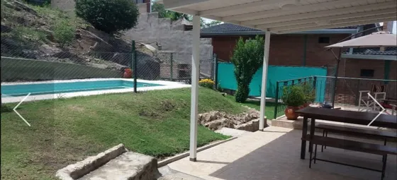 Venta Hermosa Casa! Remodelada A Cuadras Del Centro De Carlos Paz. 