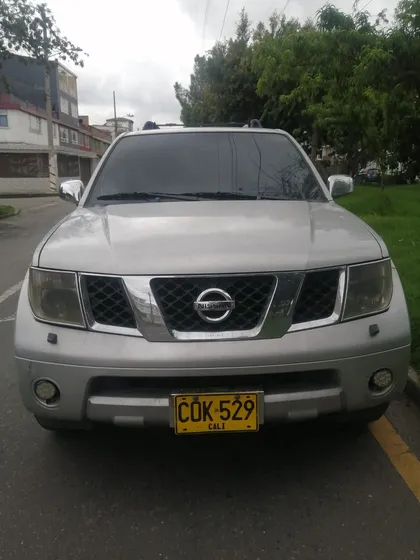 Nissan Pathfinder 2.5 R51 Le Lujo