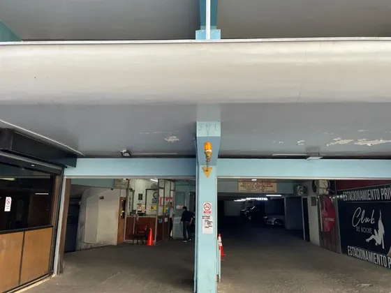 Estacionamiento En Venta En Santiago
