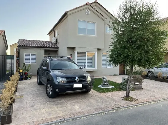 Se Vende Casa 3d-3b-2e, Condominio Los Corraleros  