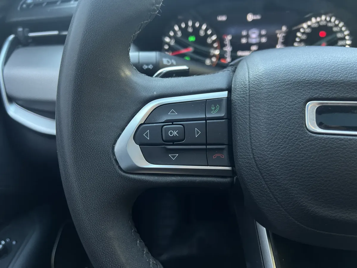 Jeep Compass 2.4 Longitude5150176108039475210