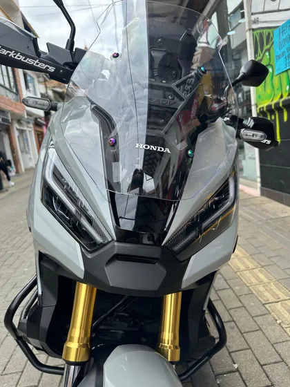 Moto X-adv 750