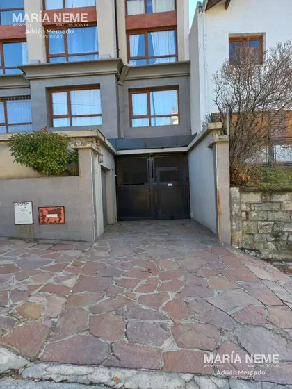 Cochera En Barrio Belgrano, San Carlos De Bariloche
