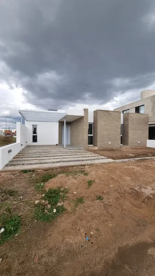 Casa En Venta Rincones De Manantiales