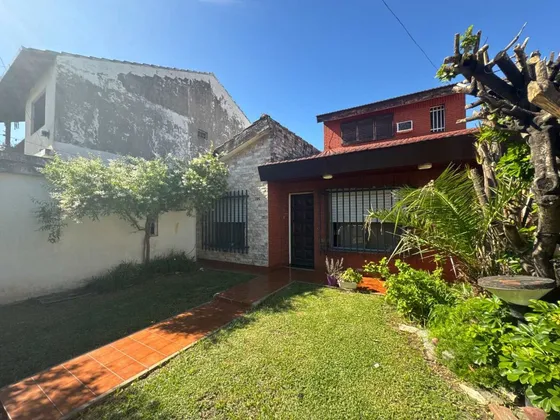 Casa 4 Amb Garage Y Jardín Apto Cred En Palomar !