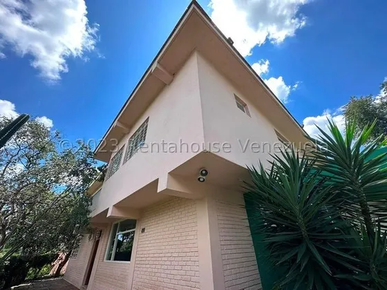 Casa En Venta Chuao 24-9174 Lv