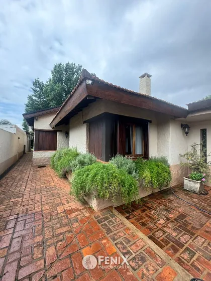 Cf1184 - Casa En Venta Z/ Av. Lavalle Y Av. Lopez Y Planes