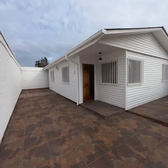 Casa De 1 Piso Con 2d/1b, 2 Estacs, $580.000 En La Florida