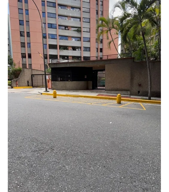 Alquilo Apartamento Duplex 200m2 Las Esmeraldas 4520
