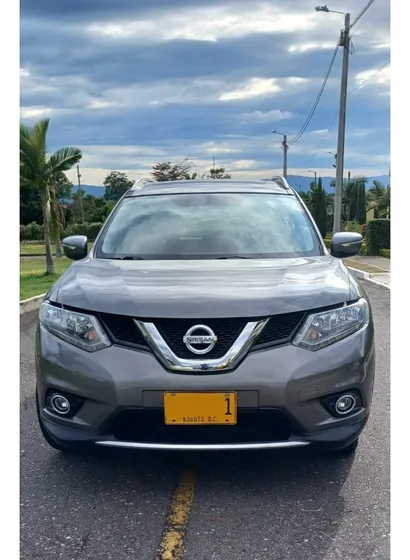 Nissan X-trail 2.5 Advance