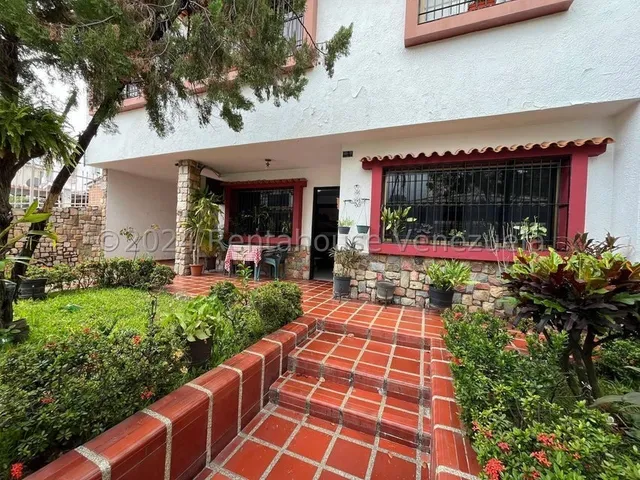 Yonny Silva Rentahouse Vende Excelente Casa En Urb. Prebo Ii Valencia Rcys 25-18081